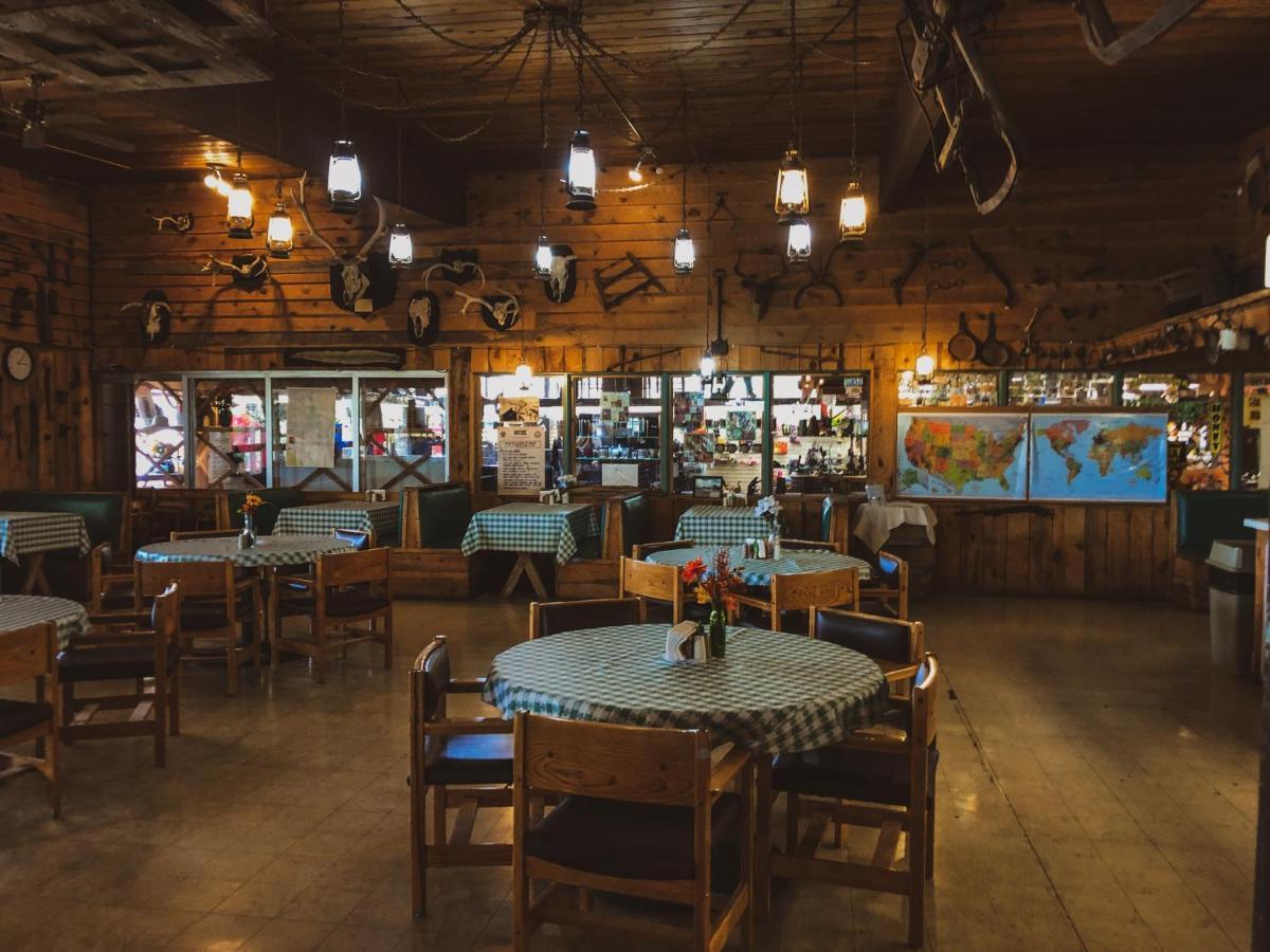 Grand Canyon Caverns Inn Peach Springs Exterior photo