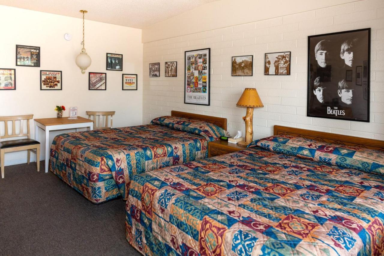 Grand Canyon Caverns Inn Peach Springs Exterior photo